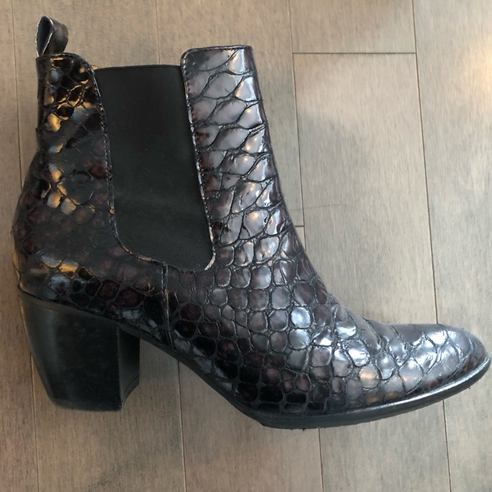 France Mode western crocodile leather booties on a block heel size 37